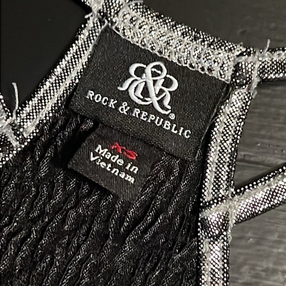 Rock & Republic top - Picture 3 of 6
